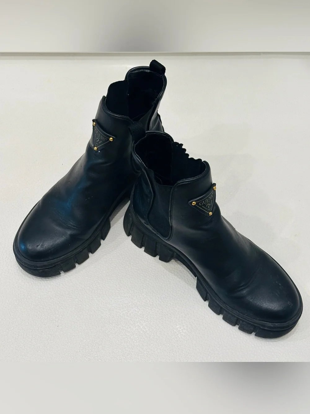 GUESS Black Men’s Lug-Sole Chukka Boots with Gold Logo